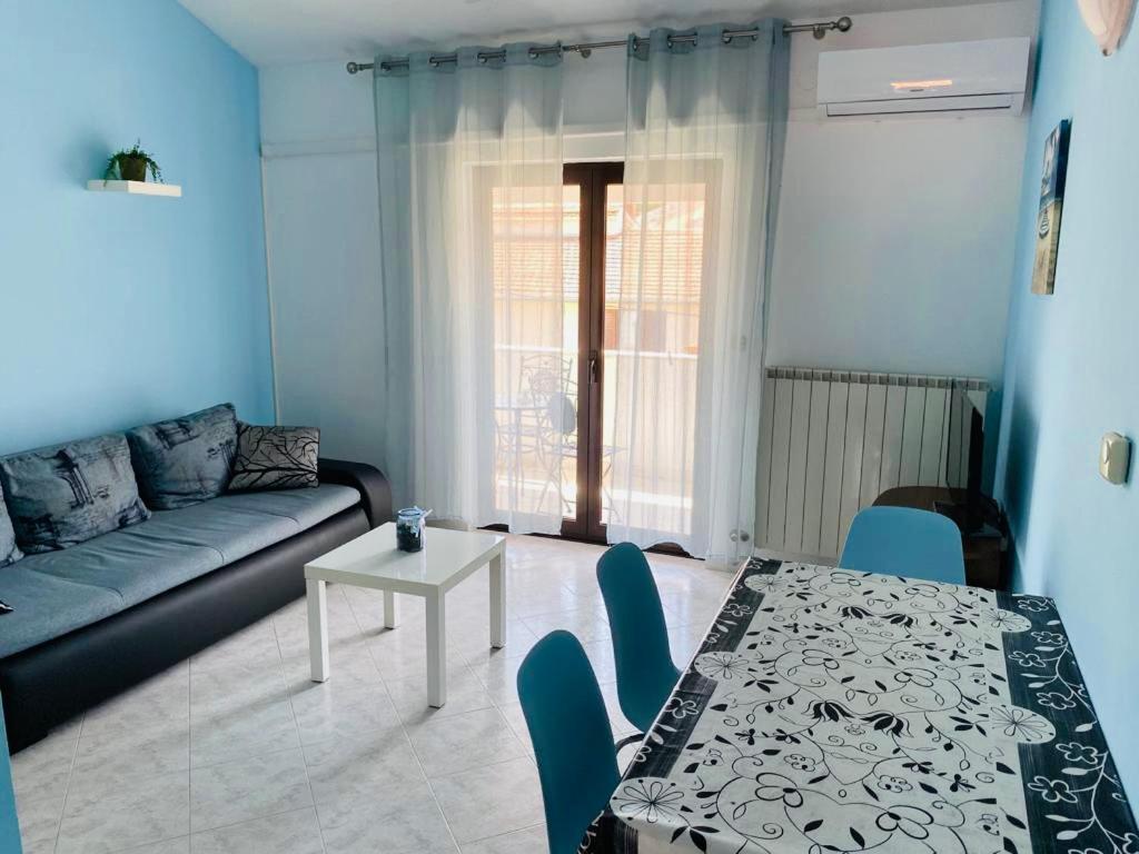 Apartmani Ana Borovac 冯塔纳 外观 照片